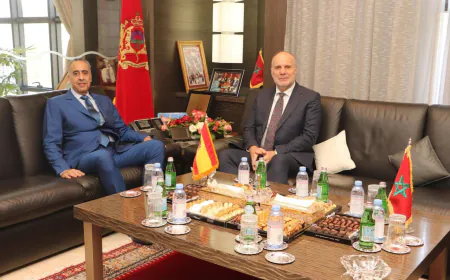 تعزيز الشراكة الأمنية المغربية الإسبانية محور مباحثات حموشي واللواء بنيرو بالرباط