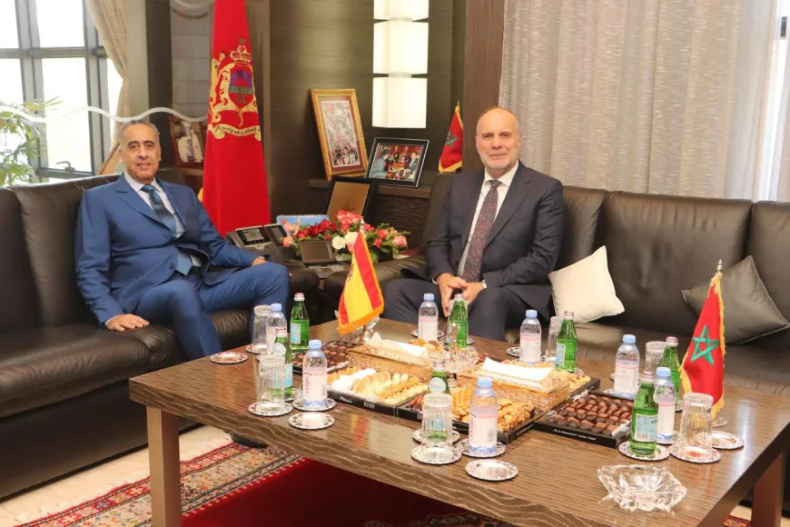 تعزيز الشراكة الأمنية المغربية الإسبانية محور مباحثات حموشي واللواء بنيرو بالرباط