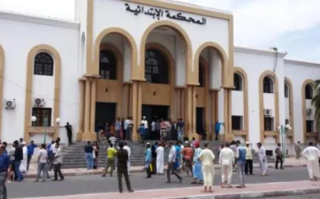 إيقاف منتحل صفة ضابط شرطة متلبسًا بالنصب على متقاضين أمام المحكمة الابتدائية بإنزكان