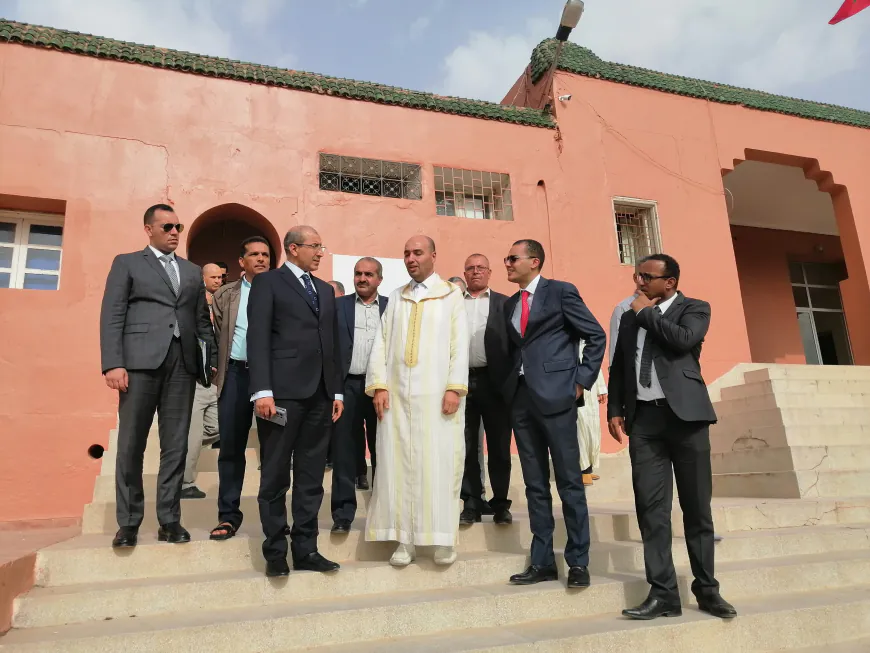عامل إقليم اشتوكة في زيارة ميدانية لسيدي واساي: تتبع المشاريع التنموية وتفاعل مع انتظارات الساكنة
