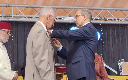 عامل اشتوكة آيت باها يترأس حفل التميز: تكريم الكفاءات وتتويج المتفوقين في موسم دراسي استثنائي