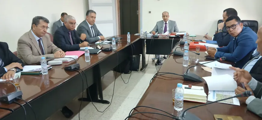 عامل الإقليم يترأس اجتماعا لتدارس وضعية مشاريع شركة العمران بالإقليم.