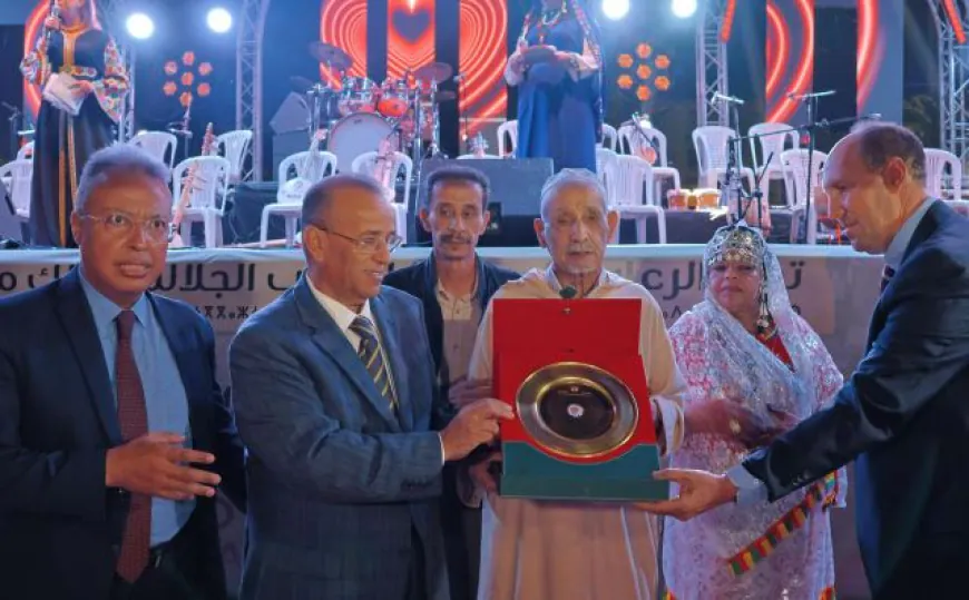 عامل عمالة إنزكان أيت ملول يعطي الانطلاقة الرسمية للمهرجان الوطني لفن الروايس في نسخته الثالثة عشرة تحت شعار “ترويسا: تراث أصيل و عطاء متواصل”