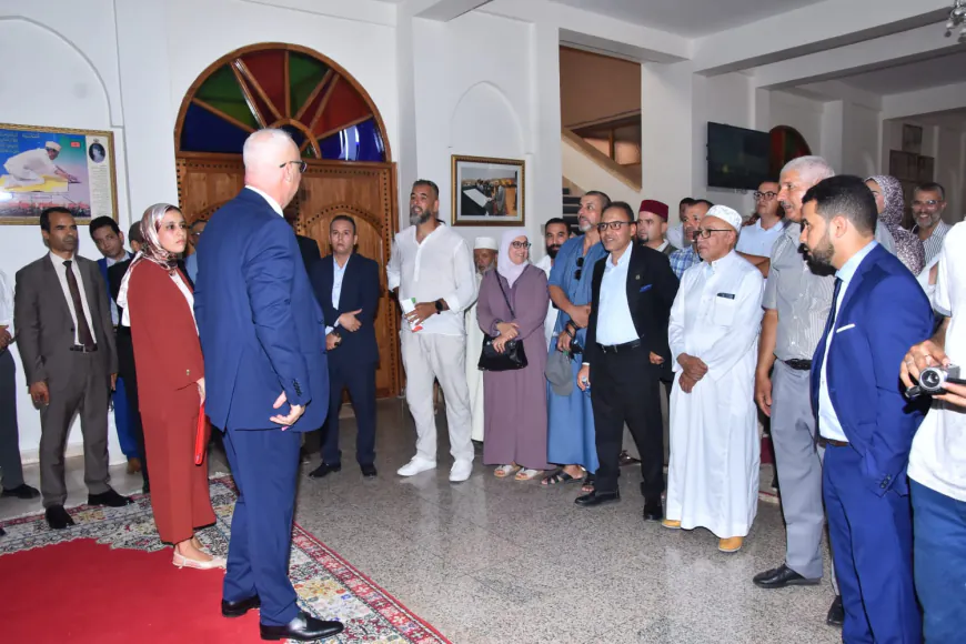 تيزنيت تحتضن لقاءً تواصليًا حول رقمنة الخدمات الموجهة لمغاربة العالم