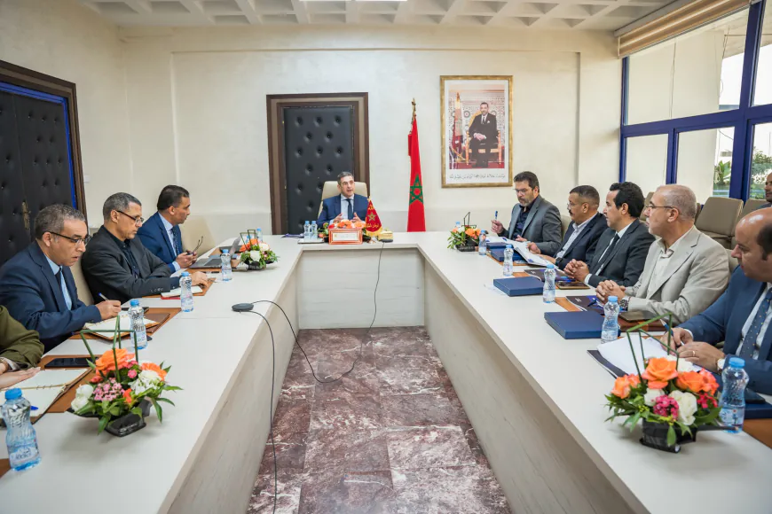 الوالي سعيد أمزازي يترأس مجلس إدارة شركة "أكادير الكبير للنقل والتنقلات الحضرية" ويؤكد تسريع وتيرة مشاريع النقل المستدام